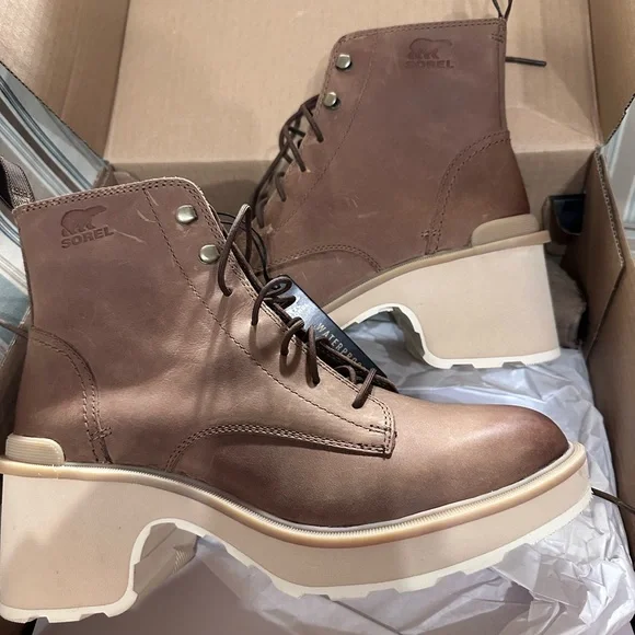 Sorel Hi Line Heel Lace Boots - Picture 9 of 9